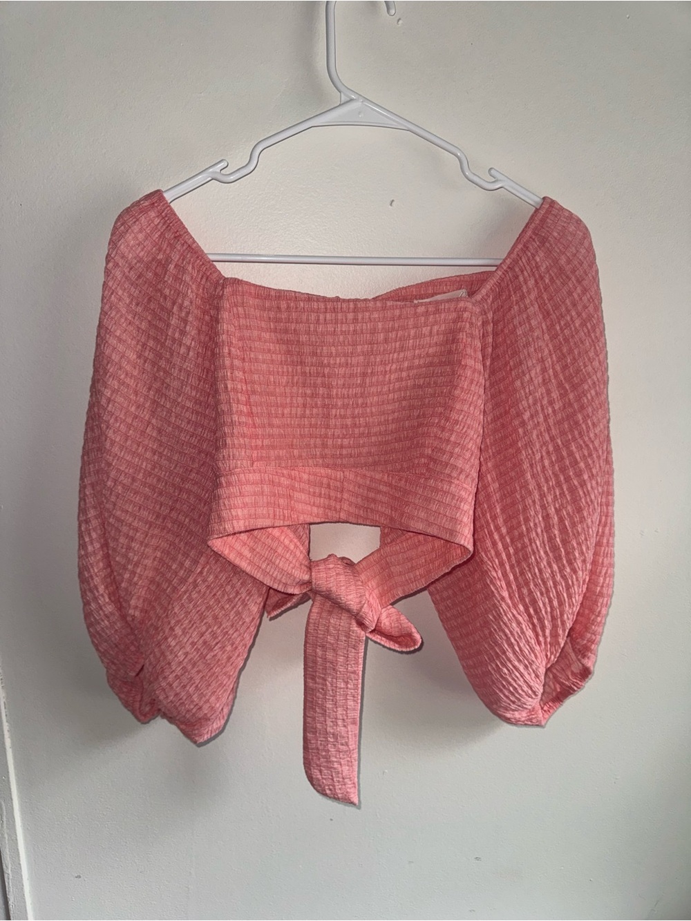 Lush Pink Puff-Sleeve Cropped Knit Top